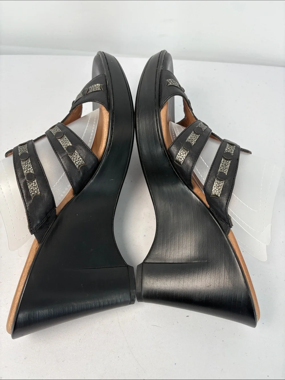 👟 Umberto Raffini Black Wedge Slide Sandals with Metallic Accents